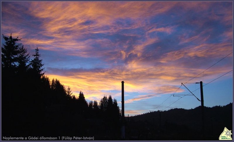 Naplemente a gödei állomáson