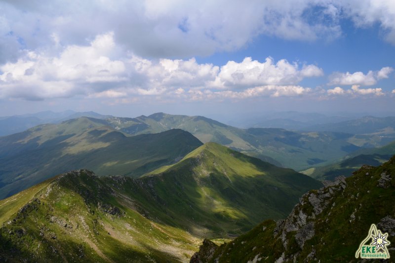 Kil&aacute;t&aacute;s az &Uuml;nőkőről