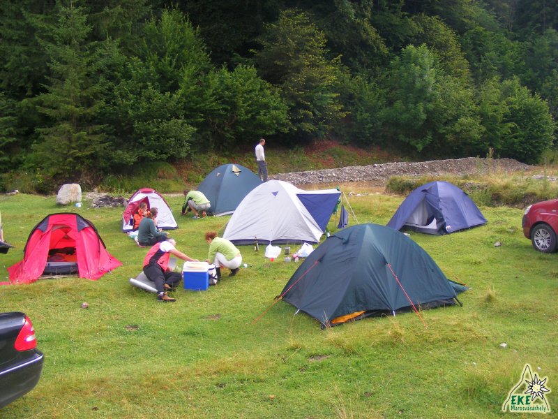 Táborunk a Barca-patak partján
