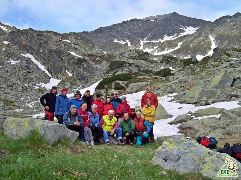 A csapat a Nagy-Páring alatt