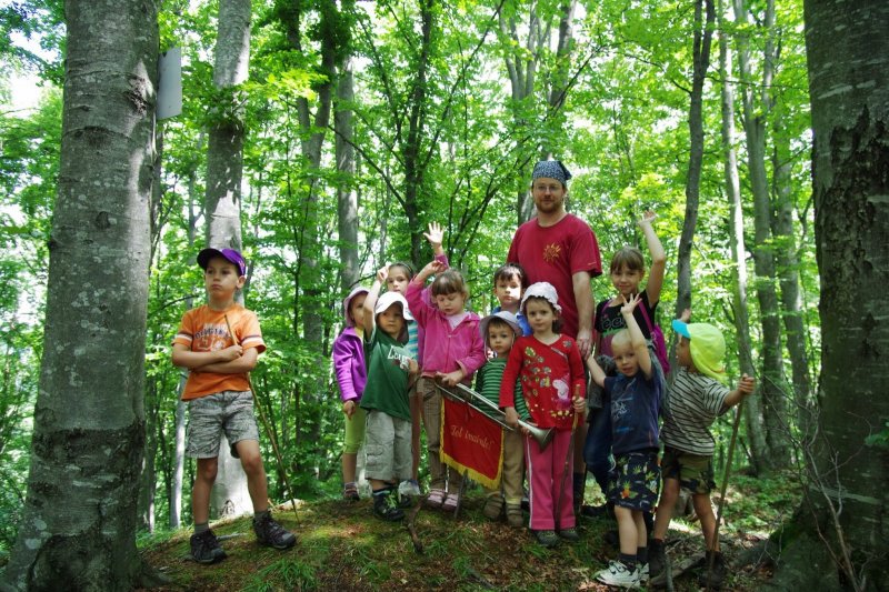 gyerek-sorakozó a Vityál várában