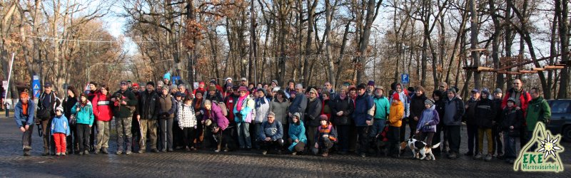 Indulás előtt a kőmedvénél